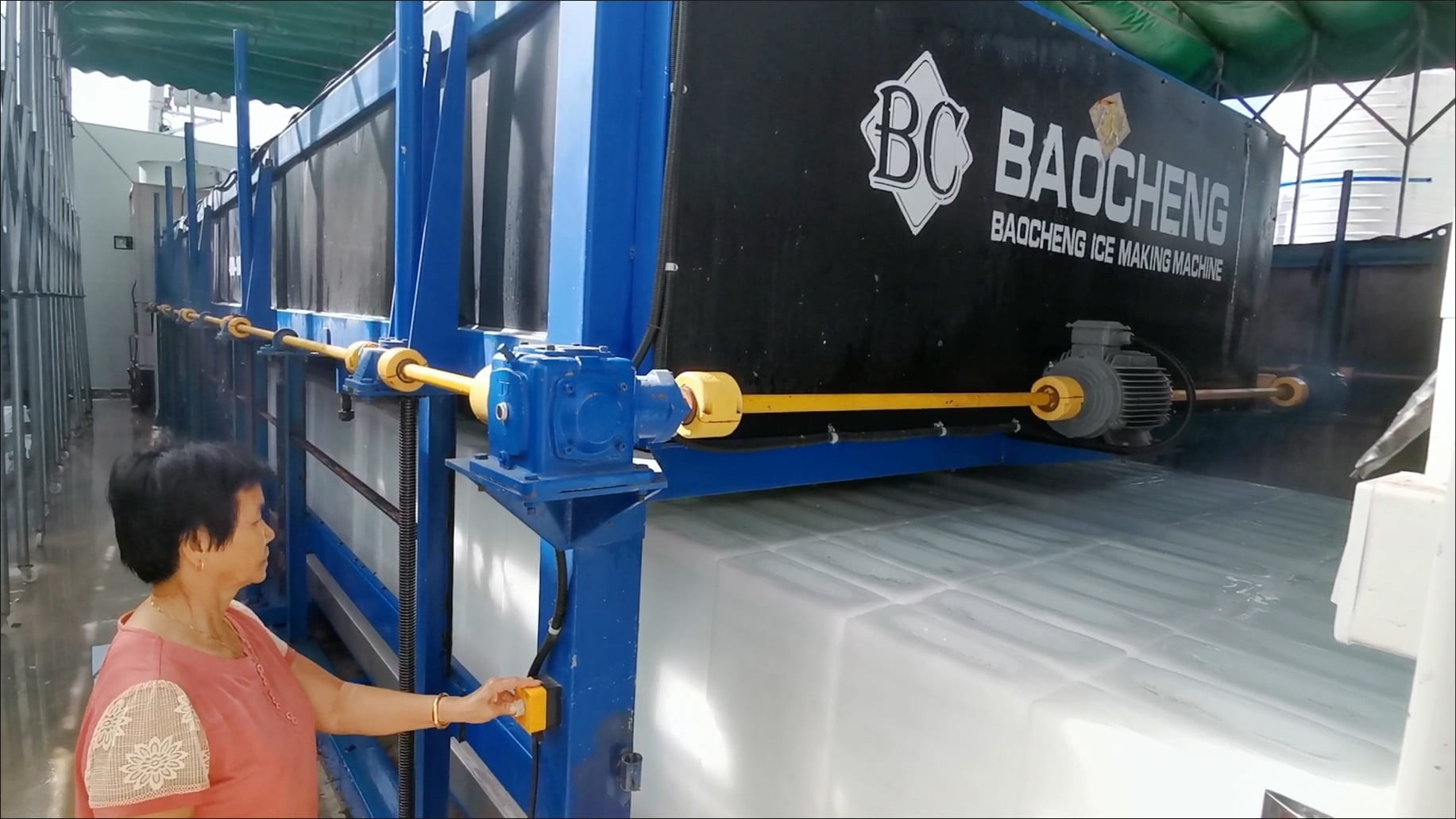 Pag-streamline ng mga Operasyon gamit ang Automation: Paano Binabawasan ng Ating Mga Ice Machine ang Gastos sa Paggawa at Pinapataas ang Efficiency